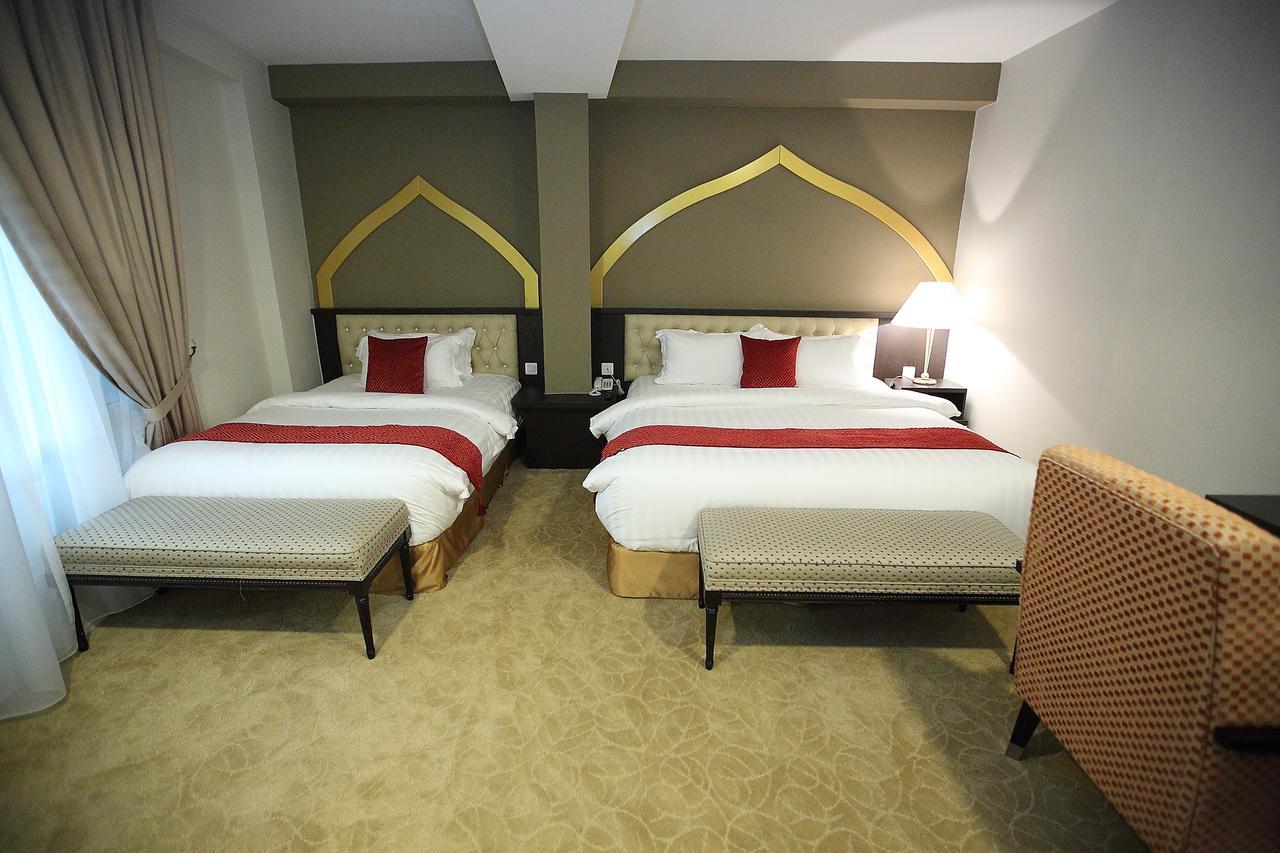 Al Khatiri Hotel Kubang Kerian Exterior foto